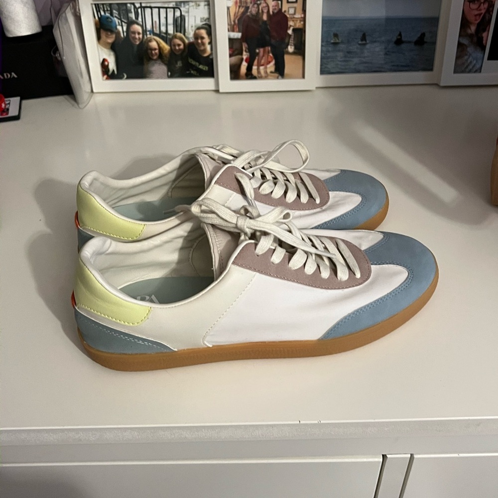 size 40 zara sneakers